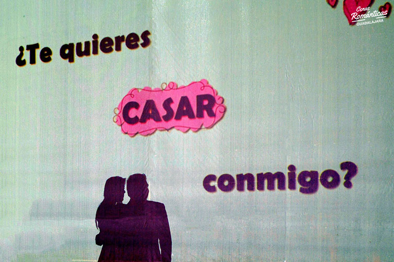Cena romantica para propuesta de matrimonio